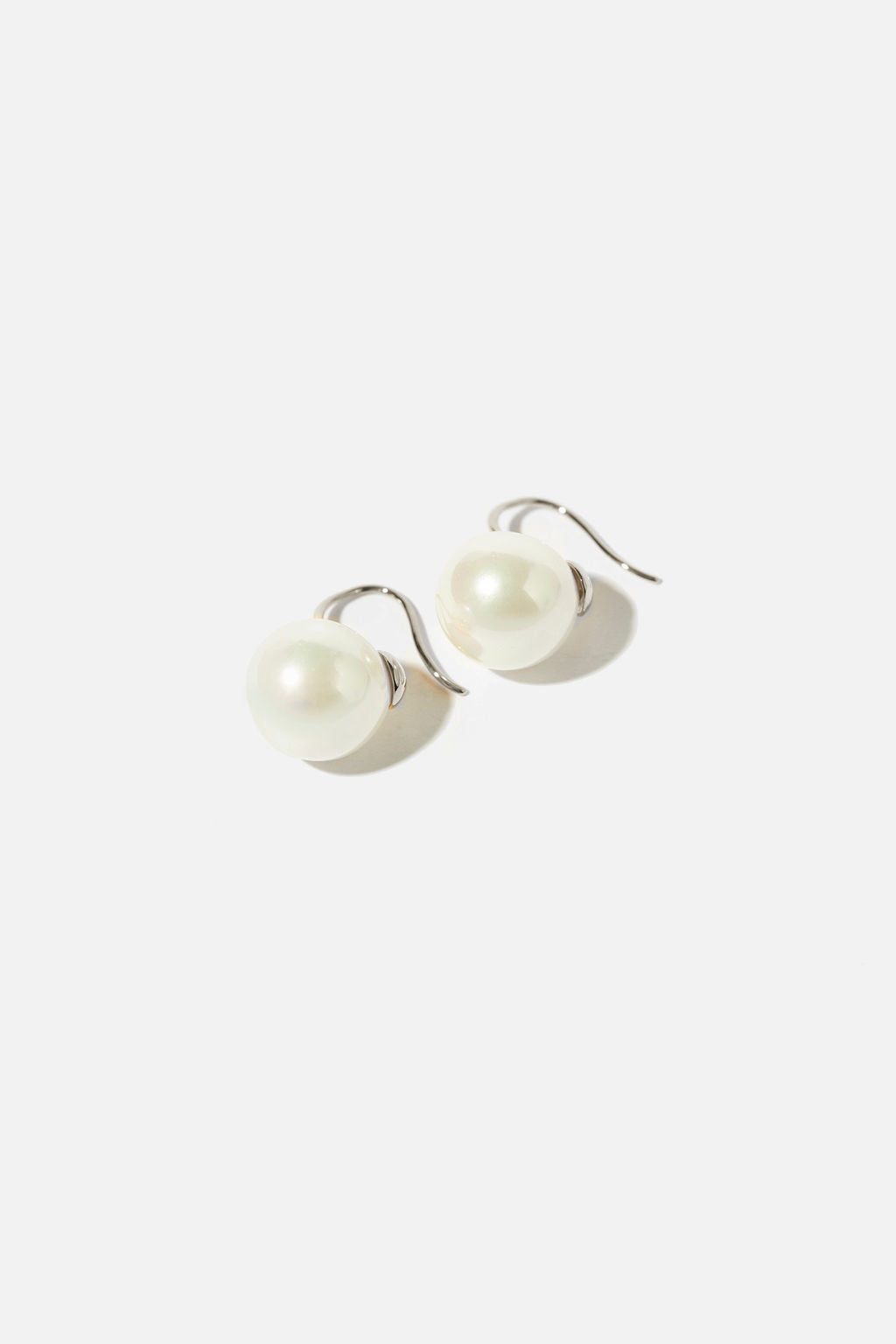 MILLIE -Silver Single Pearl Wedding Earrings – AMELIE GEORGE PTY LTD